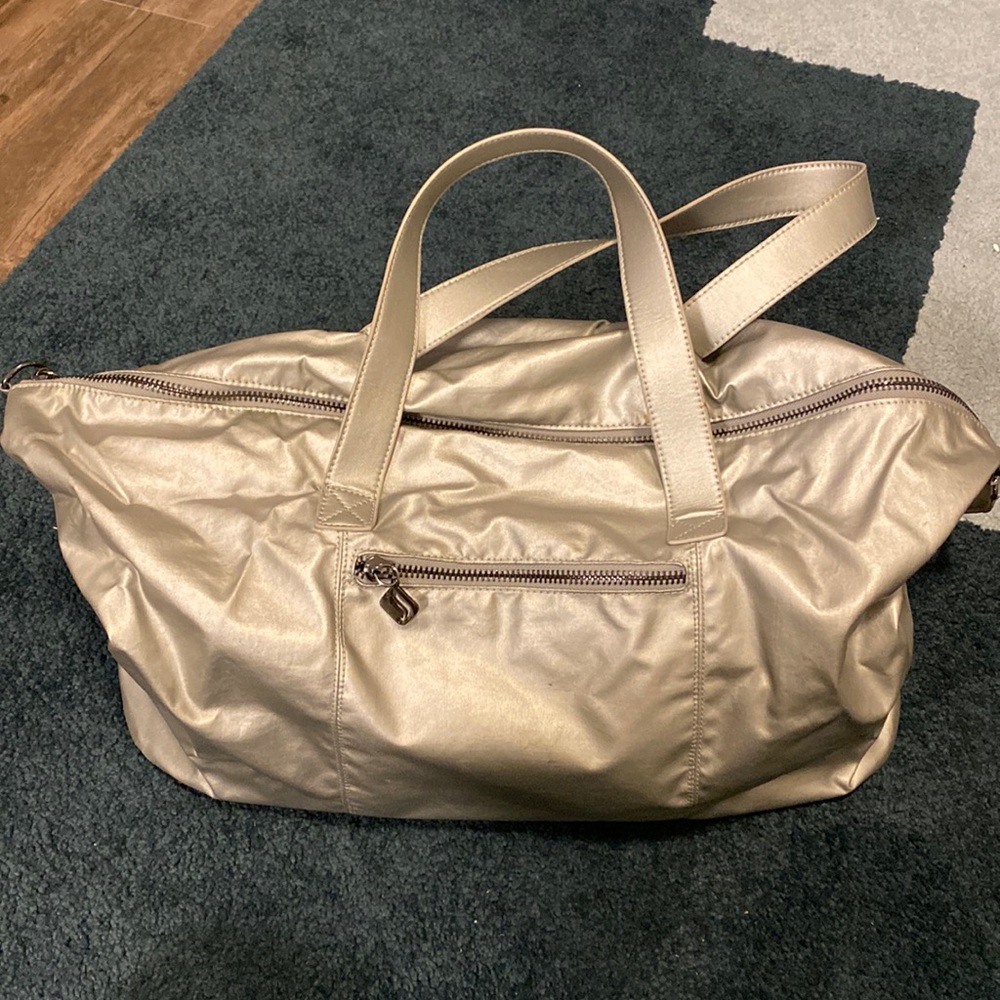 Metallic silver workout duffel - Fabletics
